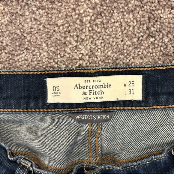 Abercrombie & Fitch Women's Erin Jeans Size 0 S Blue Distressed Skinny Low Rise - Picture 12 of 14
